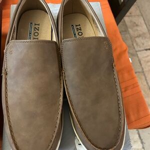 Izod Men's Tan Slip-On Loafers